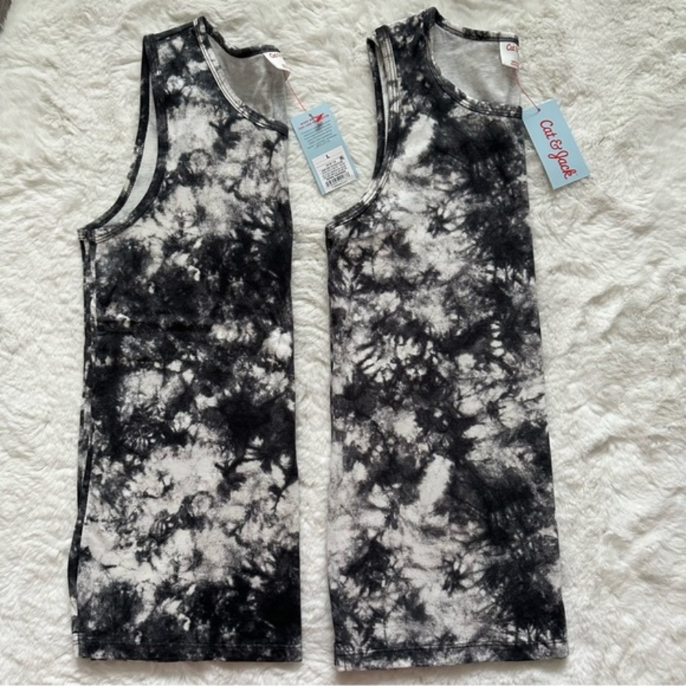 NWT Bundle Of Girls Tank Tops Size L